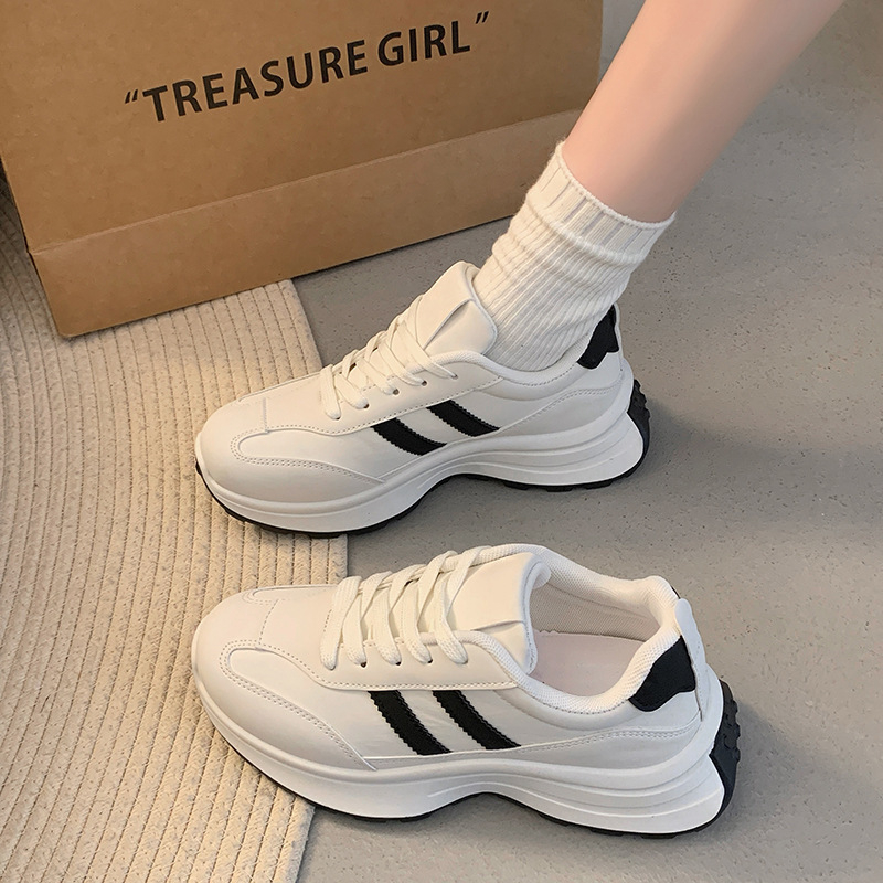 Női dad shoes edzőcipő vastag talppal, felsőrész műbőr + textil, csíkos mintázat, fűzővel záródó, gumi talp