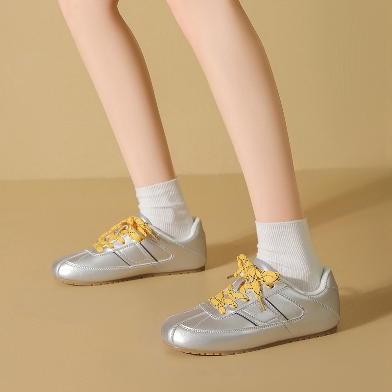 Női edzőcipő — kerek orr, alacsony sarok 1–3 cm, felsőrész: Super Fiber, talp: PVC, belső hálós