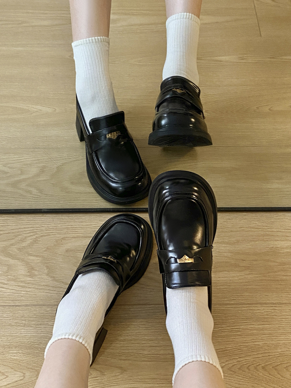 Loafers franțuzești pentru femei, stil regal, vârf rotund, toc mediu 3–5 cm, partea superioară PU, căptușeală din pluș, culoare uni