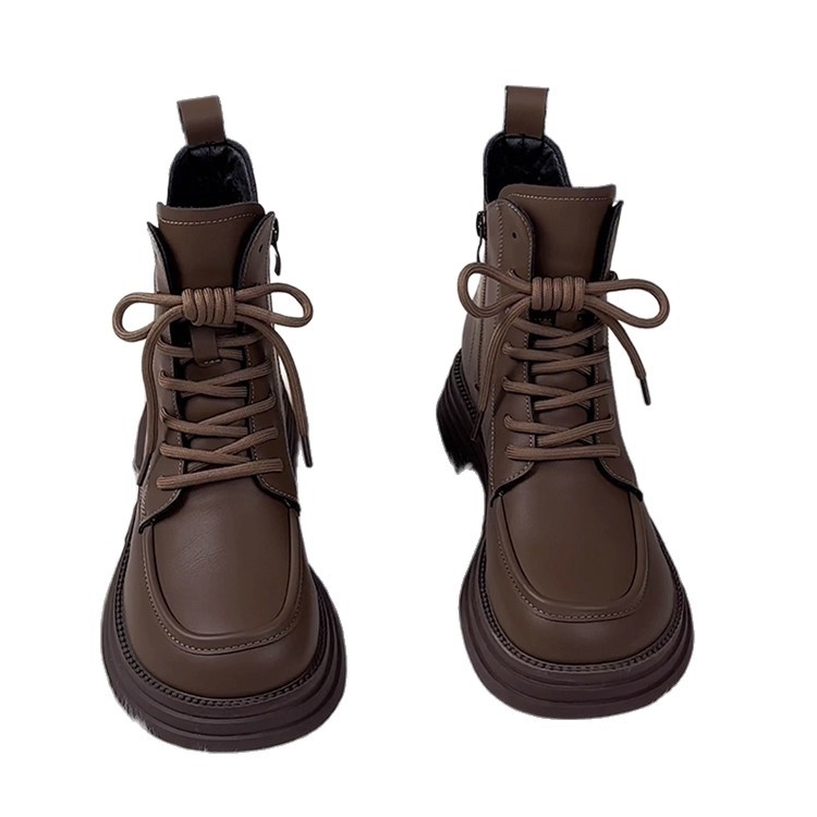 Női mikroszálas bőrtípusú téli csizma fleece béléssel, vastag gumírozott talppal, középmagas szár, kerek orr