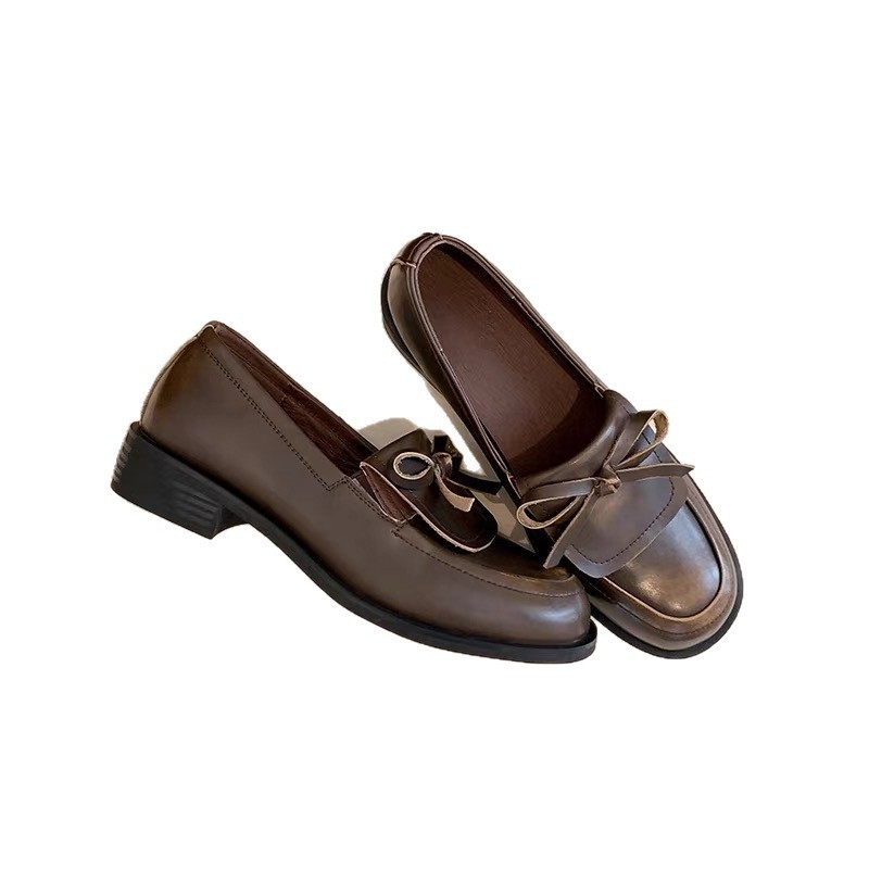 Női retro masni loaferek — kerek orr, alacsony sarkú 1–3 cm, egyszínű, felsőrész: szuper rost, talp: gumi