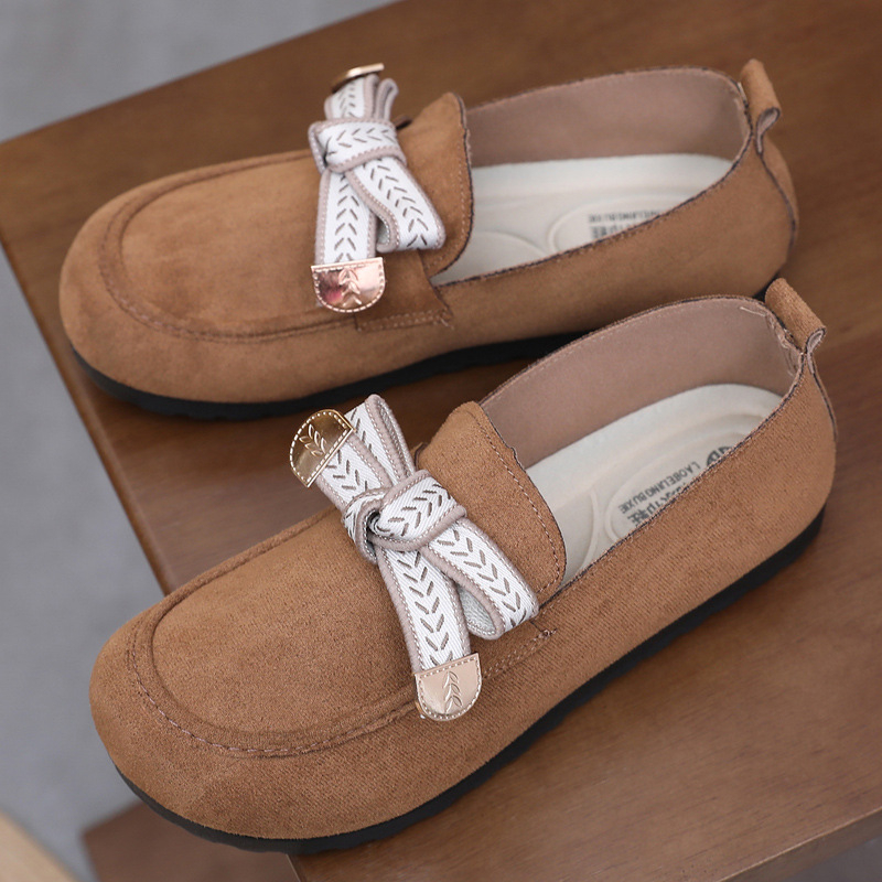 Loafers dama cu funda, primăvara 2025, vârf rotund, partea superioară nubuk, talpă poliuretan, toc mic 1–3 cm, branța interioară EVA