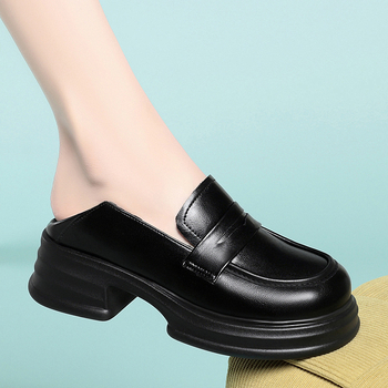 Női loaferek kerek orrú, PU felsőrész, középmagas sarkú 3-5 cm, EVA talp