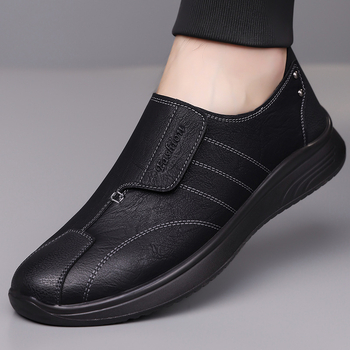 Férfiaknak mindennapi bőrcipő, könnyű loaferek PU talppal, kerek orr, alacsony sarok 1–3 cm, lélegző