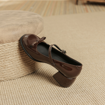 Női Mary Jane cipő mikroszálas felsőrész, PU belső talp, gumírozott talp, kerek orrú, alacsony sarok 1–3 cm