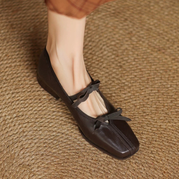 Női Mary Jane cipő rejtett 3 cm-es emeléssel, négyszögletes orr, felsőrész: szuper rost, vastag sarka 6–8 cm