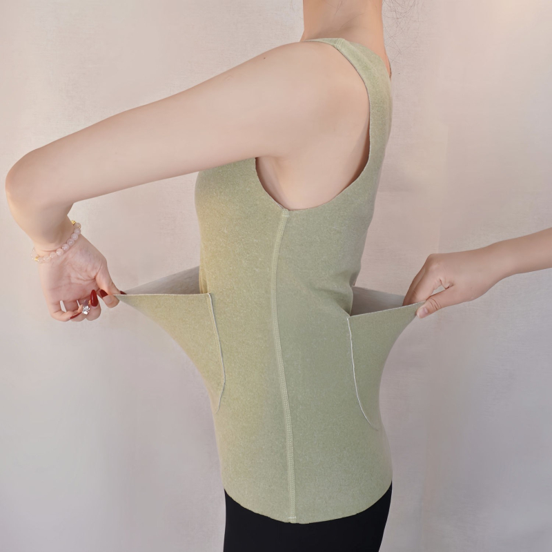 Moteriška nailono liemenė su fliso pamušalu ir šildymo funkcija, priekinėmis ir užpakalinėmis kišenėmis, siauras pagrindinis sluoksnis