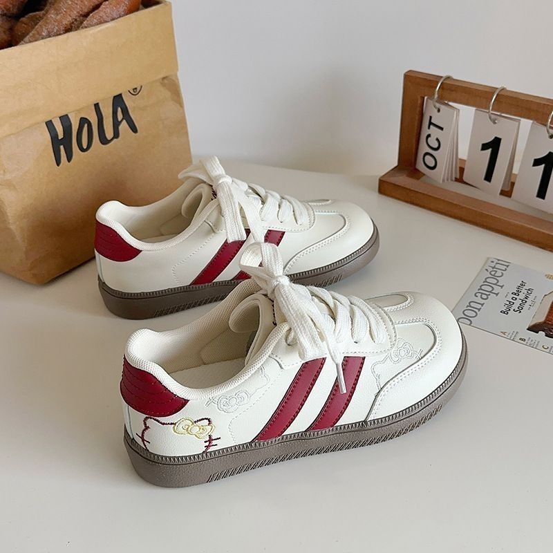 Női sneakers macska hímzéssel, PU felsőrész, EVA talpbetét, gumitalp, alacsony fazon, fűzővel záródó