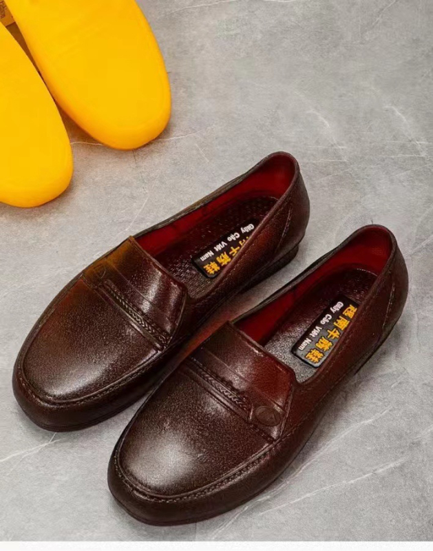 Férfiaknak készült gumicsizma esőre, csúszásmentes, kopásálló, vízálló, alacsony szárú, kerek orrú