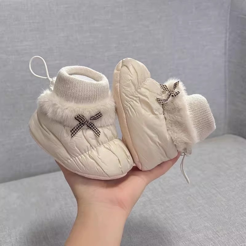 Бебешки обувки-чорапи за момичета: мека подметка, подплатени, всичко в едно за 6-12 месеца, зима