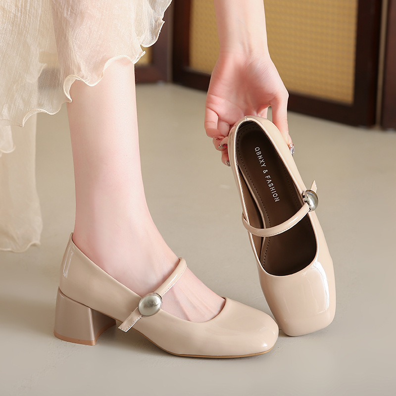 Mary Jane dámske topánky so stredným podpätkom, hranatý nos, syntetická koža, hrubý podpätok, gumová podrážka
