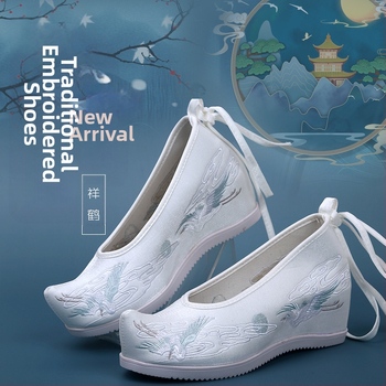 Hanfu moterų batai, vidinis aukštėjimas, Ming stilius, senovinis išsiuvinėtų gėlių audinys, viršus mikropluoštas, smaigus pirštas, aukštas viršus, kulnas 6–8 cm