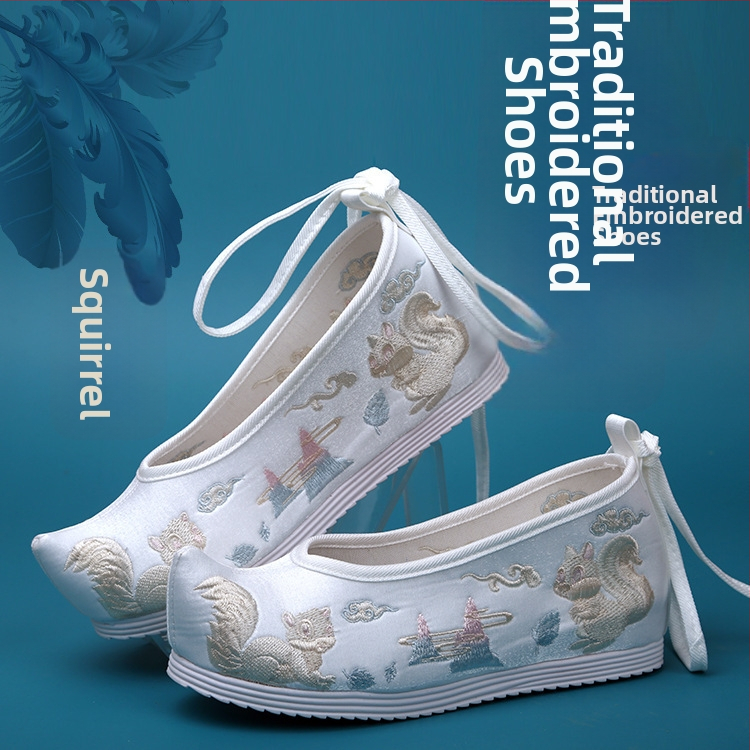 Hanfu moterų batai, vidinis aukštėjimas, Ming stilius, senovinis išsiuvinėtų gėlių audinys, viršus mikropluoštas, smaigus pirštas, aukštas viršus, kulnas 6–8 cm