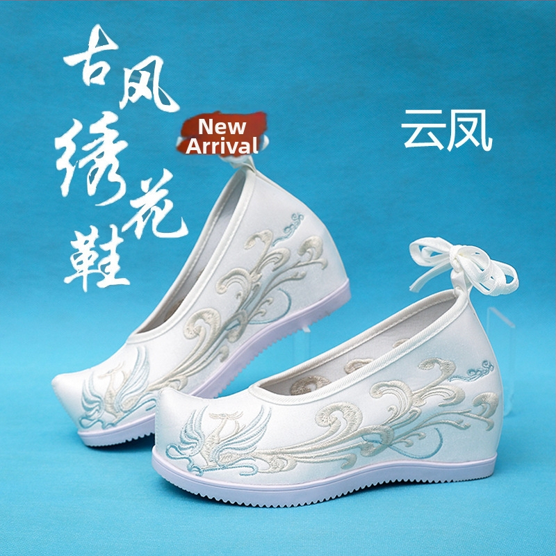 Hanfu moterų batai, vidinis aukštėjimas, Ming stilius, senovinis išsiuvinėtų gėlių audinys, viršus mikropluoštas, smaigus pirštas, aukštas viršus, kulnas 6–8 cm