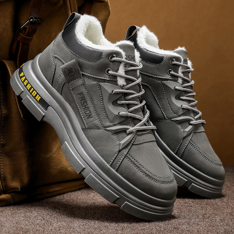 Meeste talves Martin saapad fliisvooderduse, paks PU ülaosa, libisemiskindel PVC talla, lühike kontsa 1-3 cm, ees pitsidega