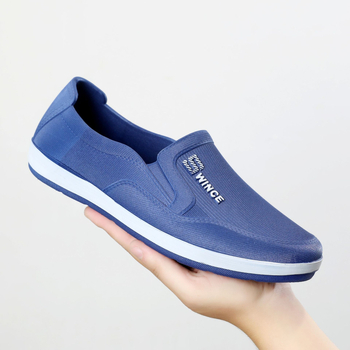 Férfi műanyag esőcsizma, alacsony felső rész, slip-on, csúszásmentes, vízálló, alacsony sarka 1–3 cm