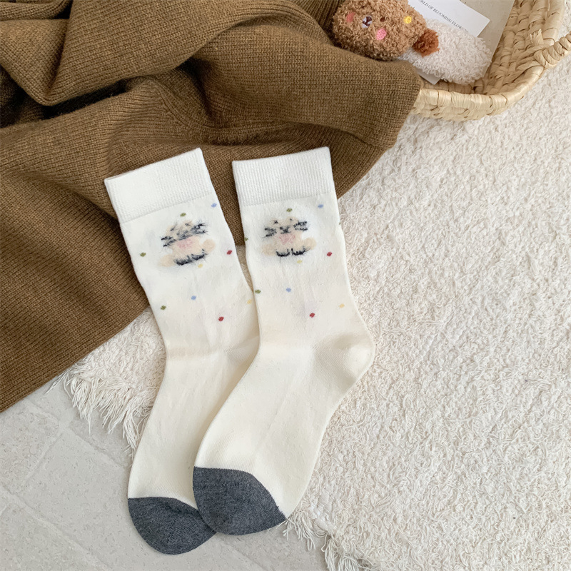 Moteriškos vilnos kojinės iki vidurio blauzdos su animaciniu šuniuko raštu, išlaiko šilumą, vienos adatos mezgimas, retro stilius