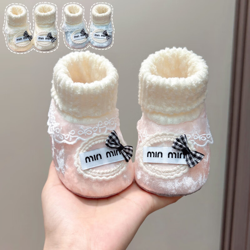 Бебешки чорапени обувки за 6–12 месеца, мека подметка против подхлъзване, подплатени с пух, велурена горна част, принт с анимационни мотиви за момичета