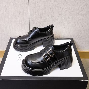 Sieviešu splitādas loaferi ar bieza zole, apaļš purns, Velcro aizdare, 6–8 cm papēdis