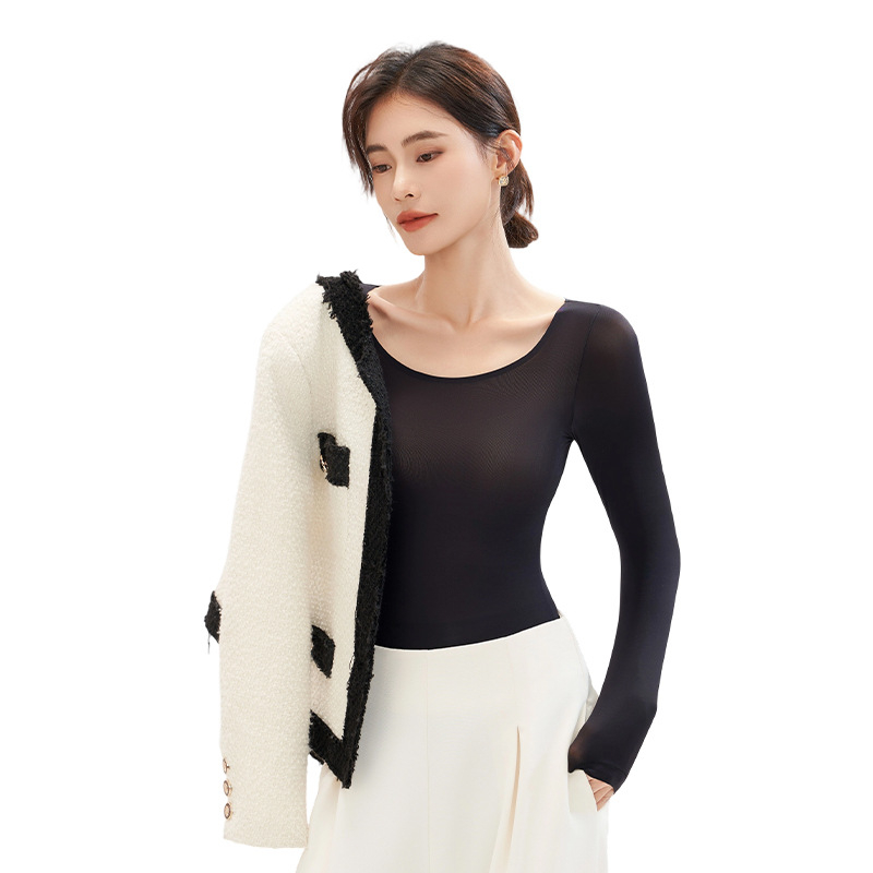 Antibakterinis itin plonas moterų termo komplektas (viršutinė dalis ir kelnaitės), be siūlių, elastinis, išlaiko šilumą, nailonas-spandeksas.