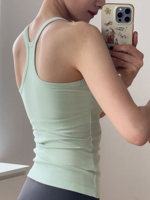 Női Seamless jóga felső, gyorsan száradó nylon-spandex anyag (95% nylon, 5% spandex), mellkasbetéttel, derék hossz, szoros szabás, Nyár 2025