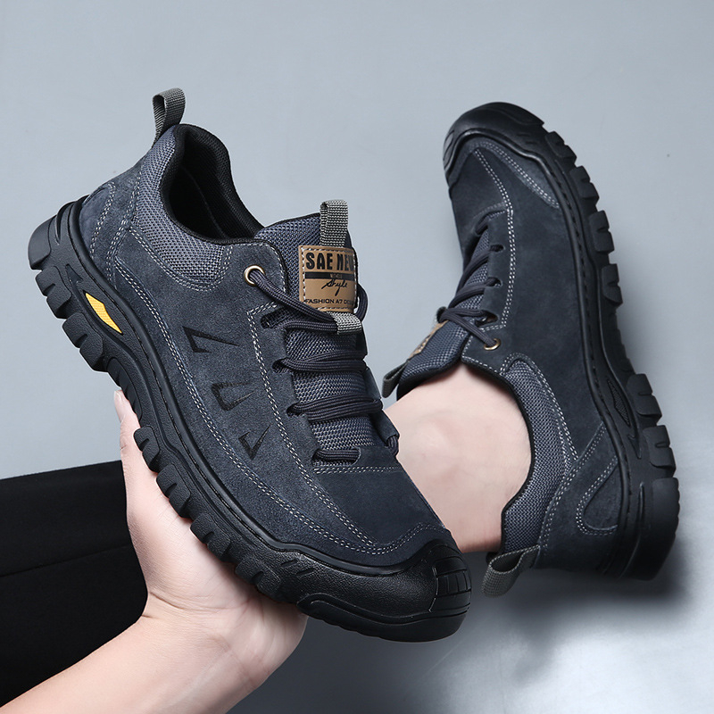 Meeste matkasaapad naturaalset nahast ülaosaga, hingav võrkvooder, kummist talla, nööriga kinnitatavad, lühikese varrega