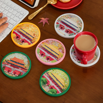 Akril poháralátét, testreszabható logóval (Anyag: Akril; Testreszabás: Igen; Logó nyomtatás: Igen; Bevezetés: 2024)