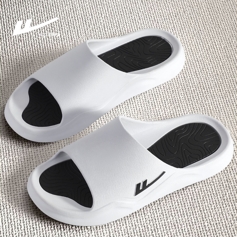 Șlapi bărbați din PVC, partea superioară și talpa din PVC, talpă turnată prin injecție, anti-derapante și durabile, înălimea călcâiului 2,5 cm, casual pentru interior și exterior