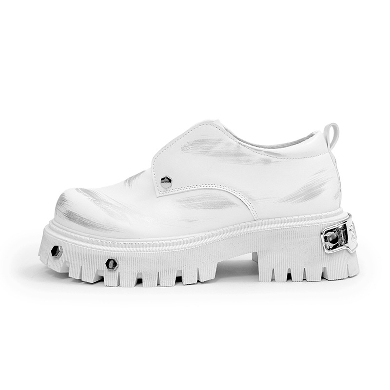 Vyriniai odiniai bateliai su storu augimo pada, PU viršus, gumos padas, raišteliai, apvali nosis.