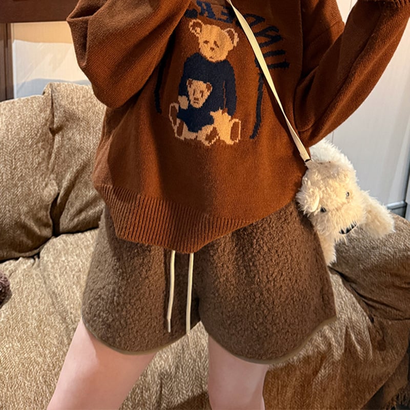 Дамски къси панталони от Lamb fleece, полиестер/еластан смес, висока талия, А-образна кройка, дължина три четвърти