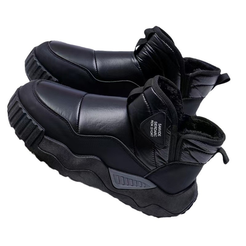 Férfi téli hócsizma, fleece-belés, PU felső, gumitalp, injektált talp, középmagas