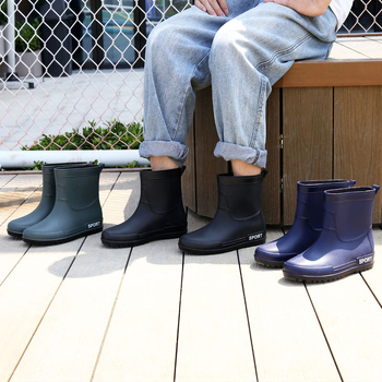 Férfi esőcsizmák PVC felsőrésszel, EVA talpbetéttel, hálós bélés, középmagas szár, csúszásmentes talp
