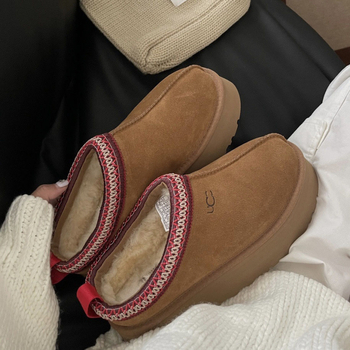 Sieviešu ziemas zābaki etniskā stilā ar bieza zole, ārpuse no vairāku materiālu, iekšpuse: liellopu velūrs, odere: mākslīgā kažokāda