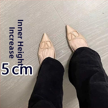 Naiste lameda ninaga kingad, PU ülaosa, madal kont (<3 cm), kummist talp, keskmine vamp avanemine