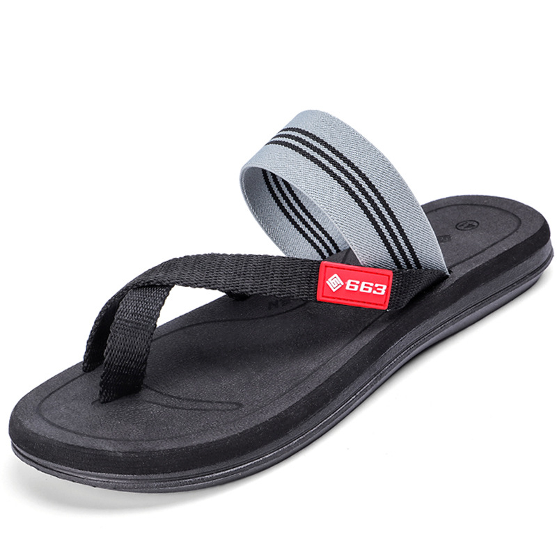 Férfi nyitott orrú strand szandál, EVA felsőrész, PVC talp, talp vastagsága 2–2,5 cm, könnyű és lélegző