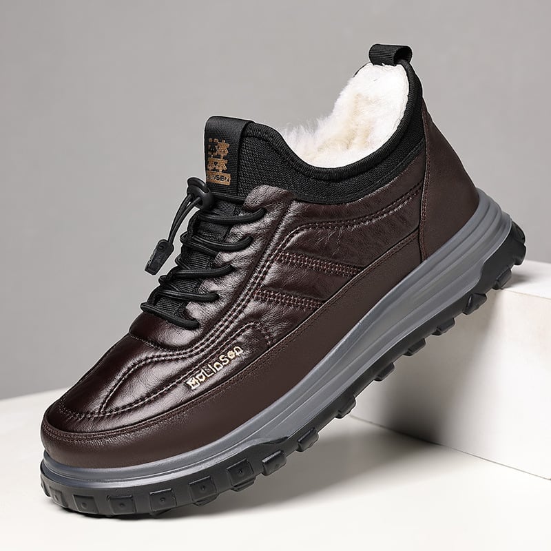 Vyriski žieminiai sniego batai, viršus iš mikropluošto odos, viduje vilnos įdaila, PU padas, atsparūs iki -40°C.