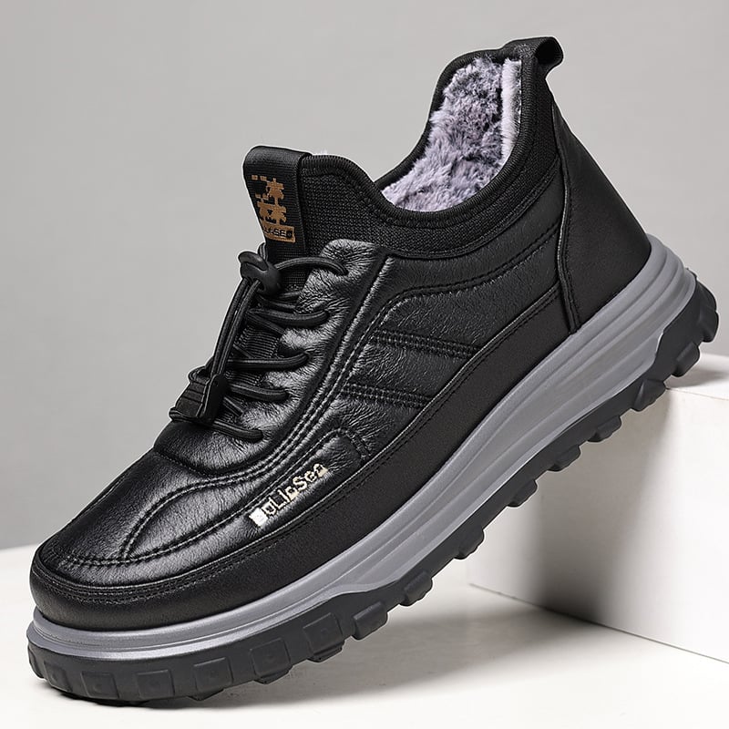 Vyriski žieminiai sniego batai, viršus iš mikropluošto odos, viduje vilnos įdaila, PU padas, atsparūs iki -40°C.