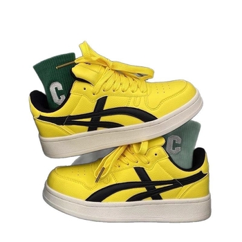 Αθλητικά παπούτσια με στρογυλή μύτη, επάνω μέρος από συνθετικό δέρμα, χαμηλό προφίλ, ουδέτερο καθημερινό στυλ