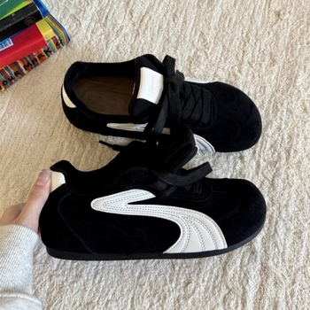Pantofi sport femei iarna 2025, exterior din piele sintetică, căptușeală din pluș artificial scurt, branț din păr artificial, talpă din cauciuc, închidere cu șireturi