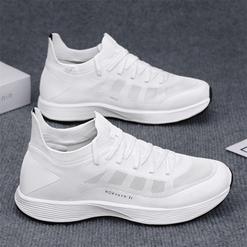 Muške planinarske tenisice: lagane, prozračne mrežaste gornje, gumeni potplat, vezanje