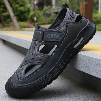 Férfiak számára lélegző hálószálas szandál Velcro pánttal, csúszásmentes gumitalppal, Baotou strand stílus, 2025 nyár