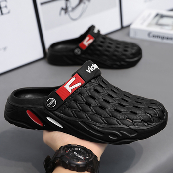 Sandale Crocs-style – partea superioară și talpa din EVA respirabilă, construcție turnată prin injecție, închidere cu cataramă, încălțăminte casual pentru bărbați