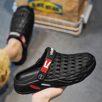 Sandale Crocs-style – partea superioară și talpa din EVA respirabilă, construcție turnată prin injecție, închidere cu cataramă, încălțăminte casual pentru bărbați