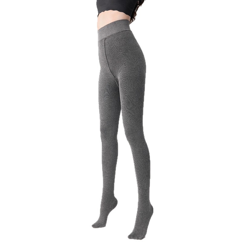 Pančuchy po celej dĺžke – polyesterová látka, hrubšie, pruhovaný vzor, zdvíhajú a tvarujú postavu.