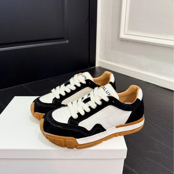 Sieviešu ikdienas brīvā laika treniņapavi ar šņorēm, zemais augšējais daļā, elpojošs sieta iekšējais materiāls, pigskin un sieta augšdaļa, PU vidējā zole un dabiskā gumijas zole