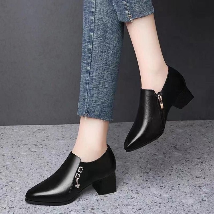 Pantofi dama casual din piele PU, toc mediu 3–5 cm, varf ascuțit, fermoar lateral