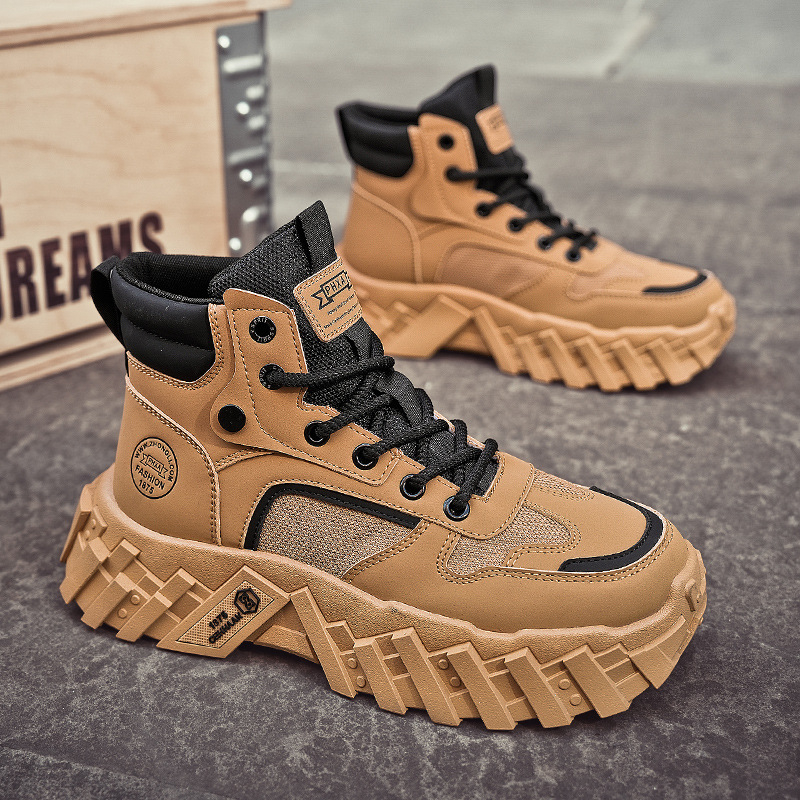 Μποτίνια Martin, δερμάτινο επάνω μέρος, αντιολισθητική εξωτερική σόλα, στρογγυλή μύτη, μεσαίο ύψος τακουνιού 3–5 εκ