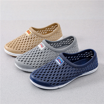 Férfi Baotou strand papucs perforált szellőző felsővel, műanyag felső és talp, vízálló és csúszásmentes