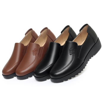 Pantofi pentru femei de vârstă mijlocie, cu partea superioară din microfibră, talpă din cauciuc, fermoar pe lateral, broderie florală și toc mic