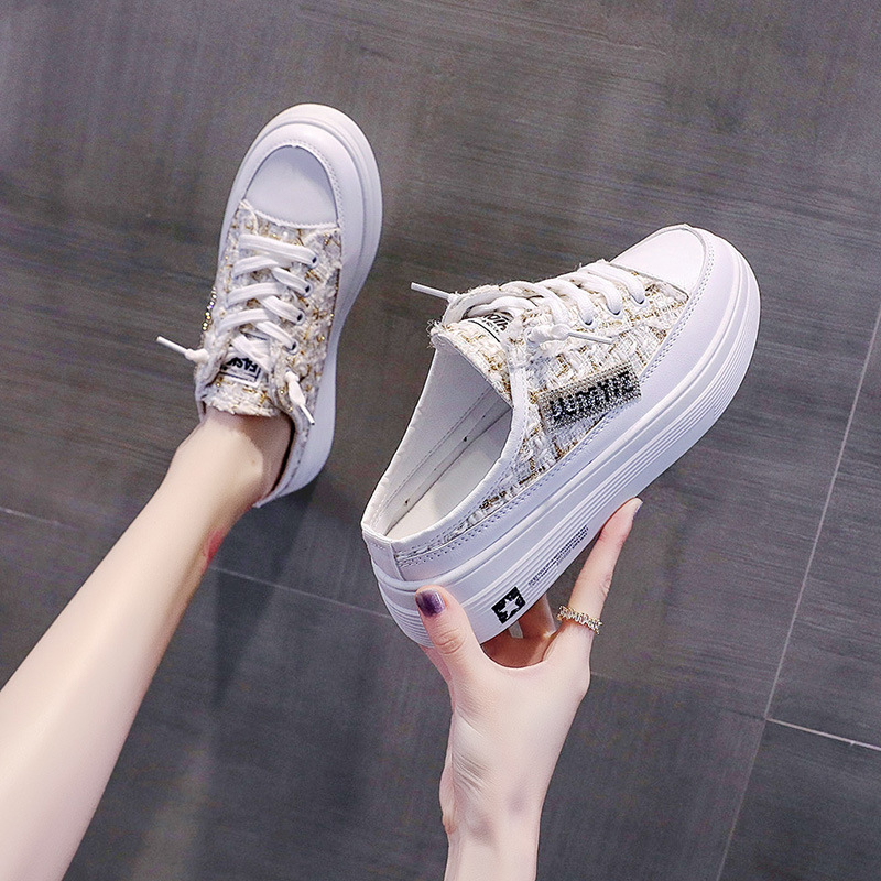 Sandale de damă cu deget închis, plasă respirabilă, partea superioară din canvas, talpă din cauciuc, închidere cu șiret, grosime talpă 3–5 cm